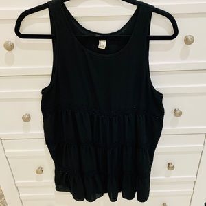 Black sleeveless tunic